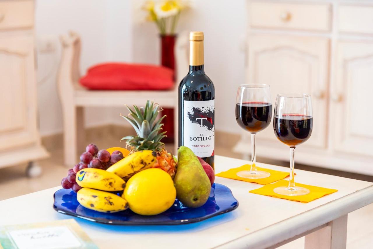 17 Los Cristianos Central By The Beach ,Wifi Arona  Eksteriør billede