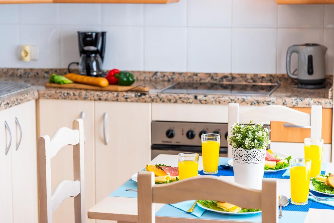 17 Los Cristianos Central By The Beach ,Wifi Arona  Eksteriør billede