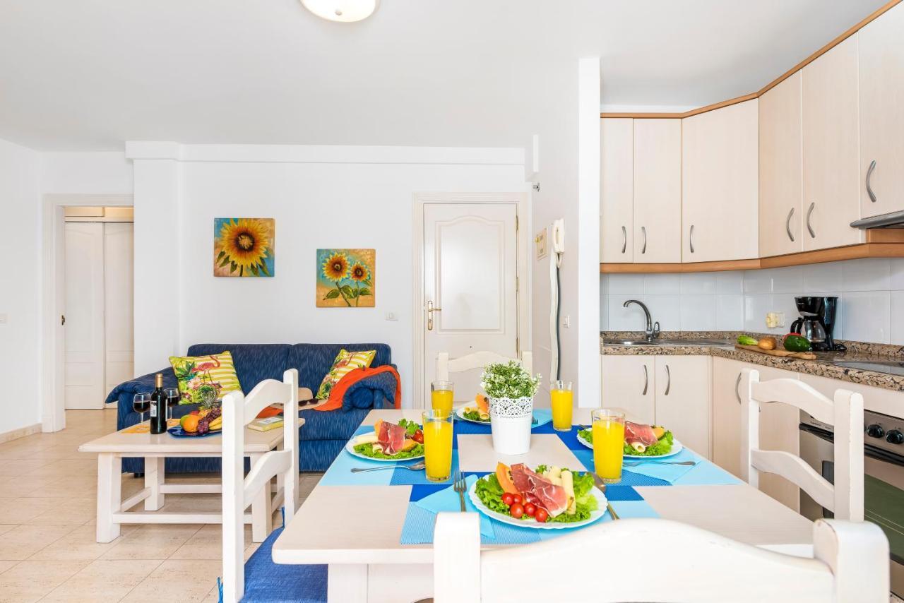 17 Los Cristianos Central By The Beach ,Wifi Arona  Eksteriør billede